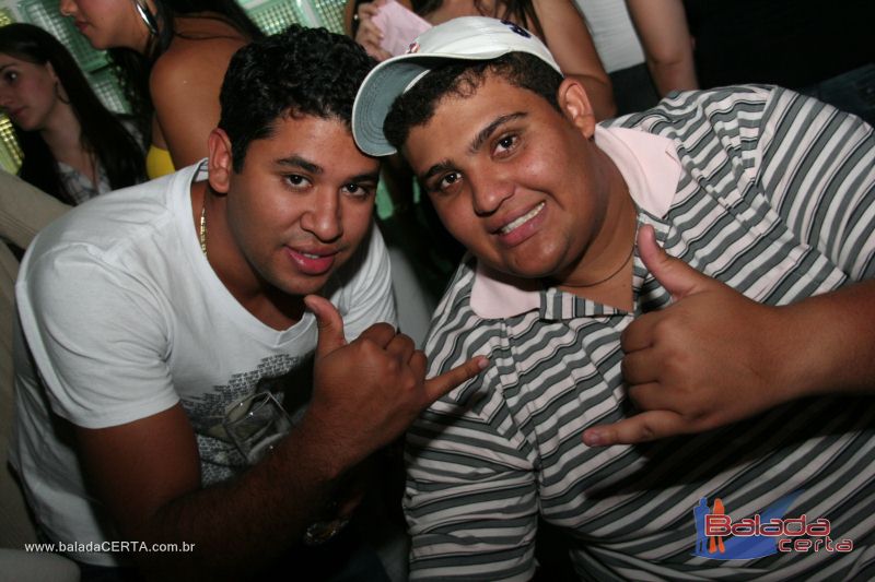 Balada: Fotos de Sexta na Plataforma do Choop na Cidade do Automovel - DF