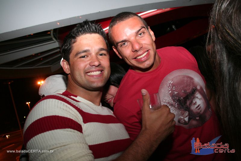 Balada: Fotos de Sexta na Plataforma do Choop na Cidade do Automovel - DF