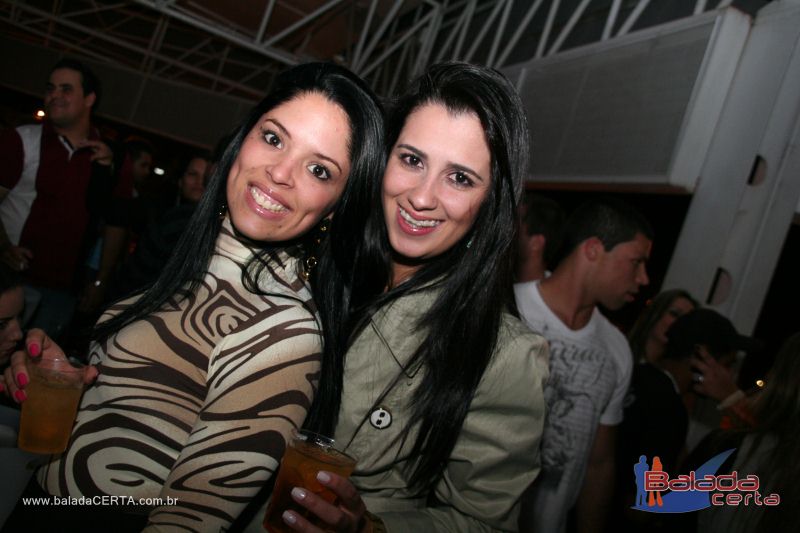 Balada: Fotos de Sexta na Plataforma do Choop na Cidade do Automovel - DF