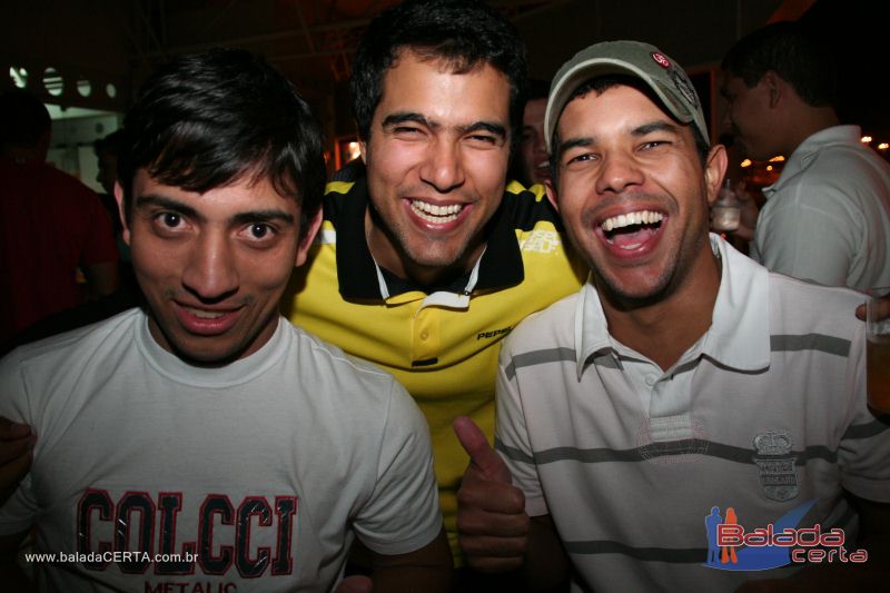 Balada: Fotos de Sexta na Plataforma do Choop na Cidade do Automovel - DF