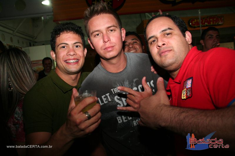 Balada: Fotos de Sexta na Plataforma do Choop na Cidade do Automovel - DF