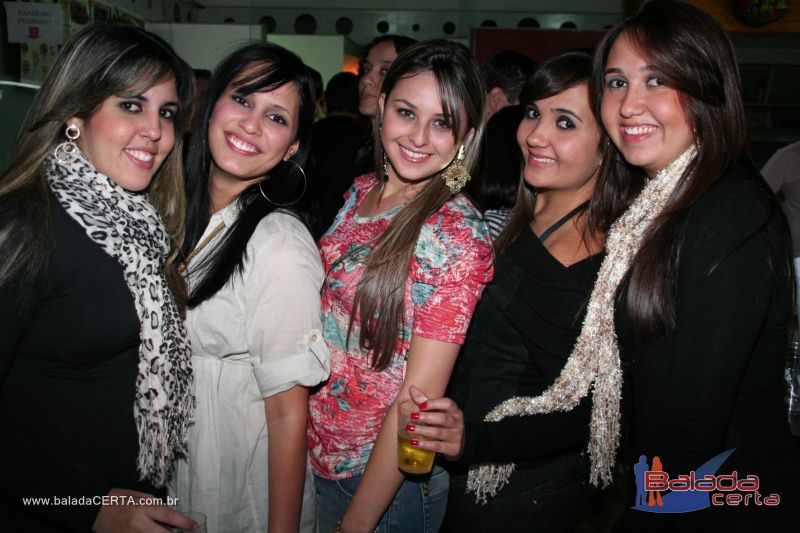 Balada: Fotos de Sexta na Plataforma do Choop na Cidade do Automovel - DF