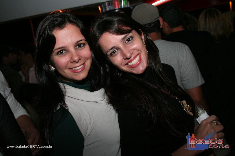 Balada: Fotos de Sexta na Plataforma do Choop na Cidade do Automovel - DF