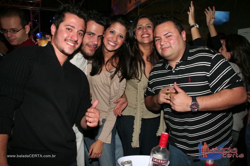 Balada: Fotos de Sexta na Plataforma do Choop na Cidade do Automovel - DF