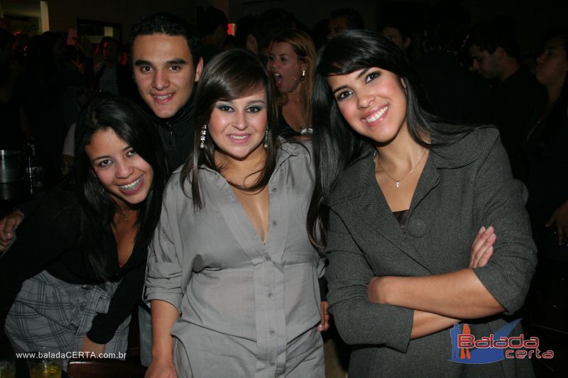 Balada: Fotos de Sexta na Plataforma do Choop na Cidade do Automovel - DF