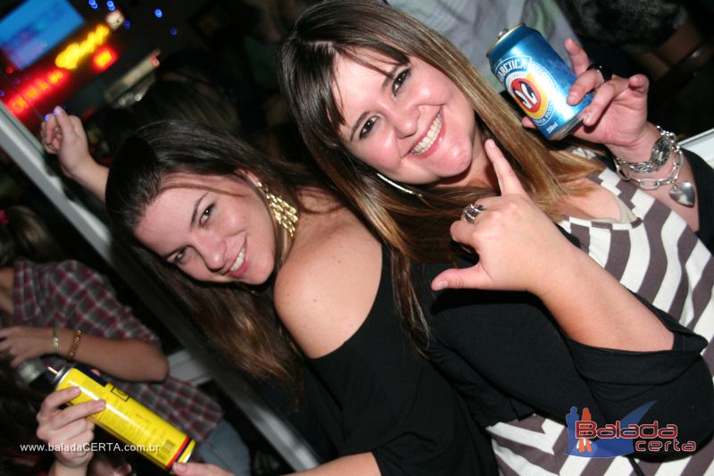 Balada: Fotos de Sexta na Plataforma do Choop na Cidade do Automovel - DF