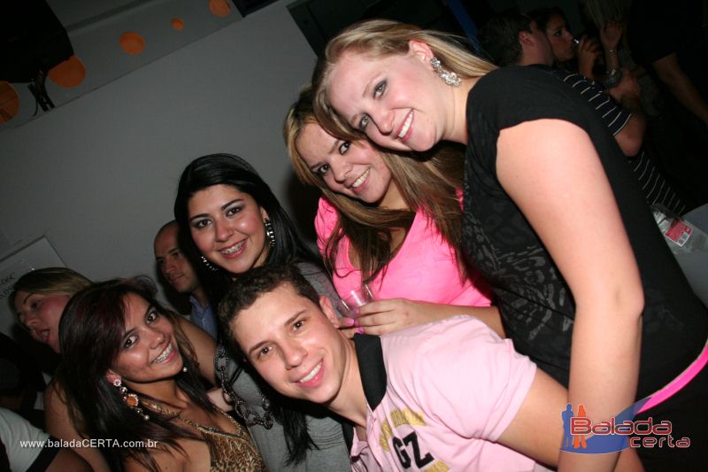 Balada: Fotos de Sexta na Plataforma do Choop na Cidade do Automovel - DF