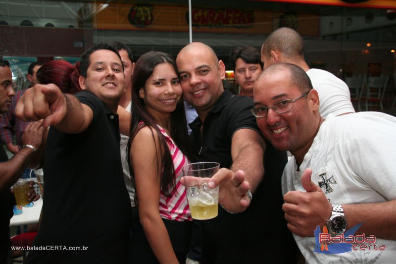 Balada: Fotos de Sexta na Plataforma do Choop na Cidade do Automovel - DF