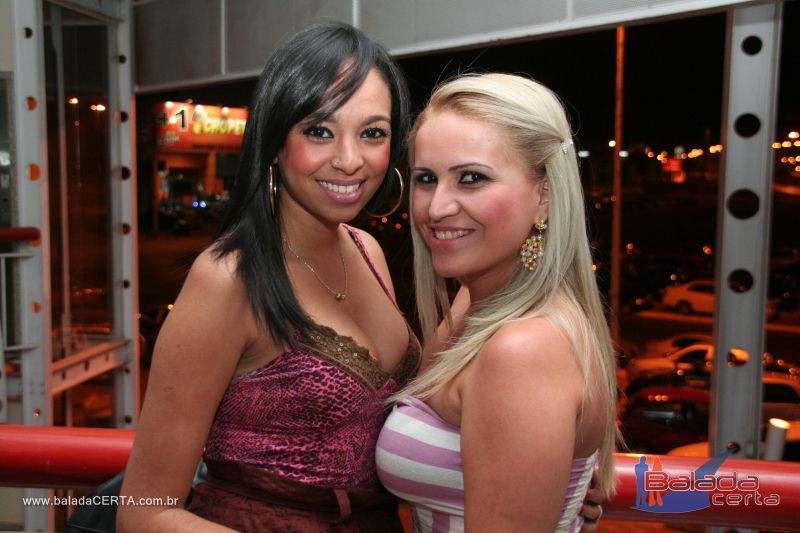 Balada: Fotos de Sexta na Plataforma do Choop na Cidade do Automovel - DF