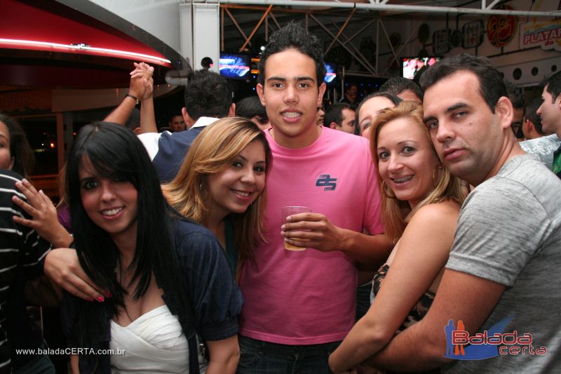 Balada: Fotos de Sexta na Plataforma do Choop na Cidade do Automovel - DF