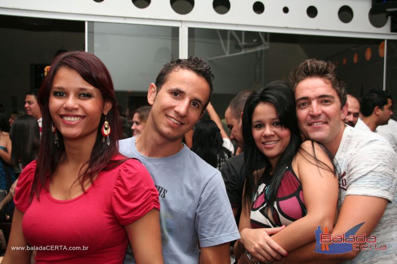 Balada: Fotos de Sexta na Plataforma do Choop na Cidade do Automovel - DF