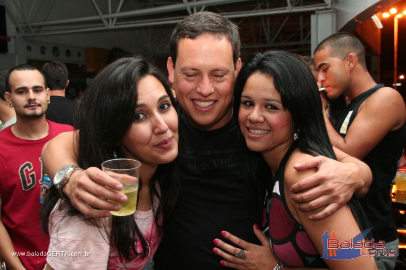 Balada: Fotos de Sexta na Plataforma do Choop na Cidade do Automovel - DF