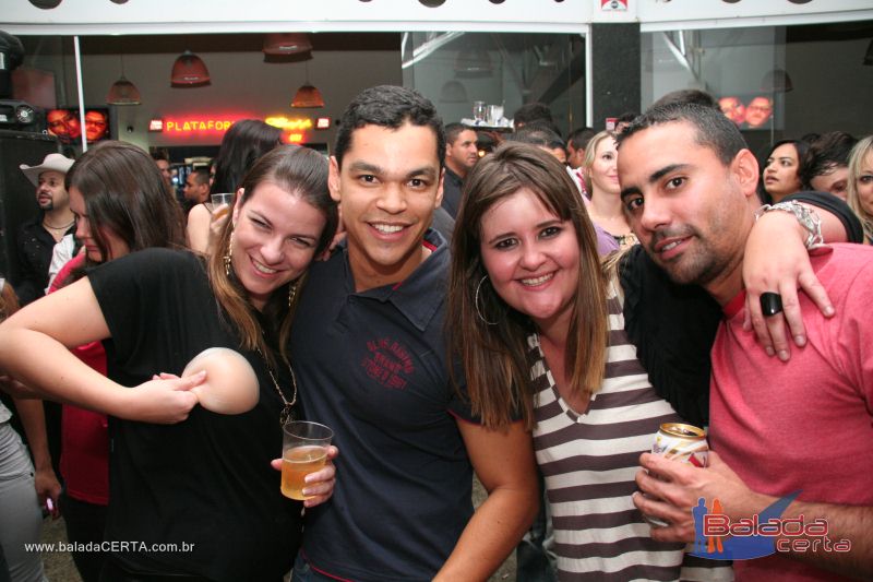 Balada: Fotos de Sexta na Plataforma do Choop na Cidade do Automovel - DF