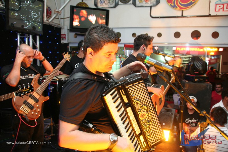 Balada: Fotos de Sexta na Plataforma do Choop na Cidade do Automovel - DF