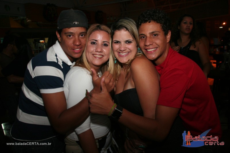 Balada: Fotos de Sexta na Plataforma do Choop na Cidade do Automovel - DF