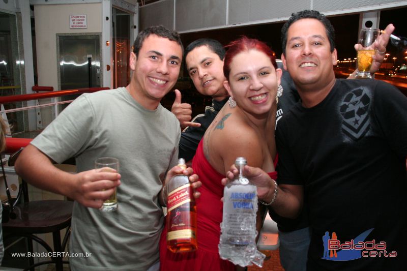 Balada: Fotos de Sexta na Plataforma do Choop na Cidade do Automovel - DF