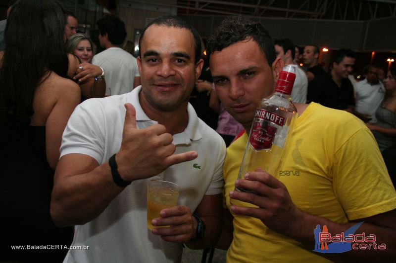 Balada: Fotos de Sexta na Plataforma do Choop na Cidade do Automovel - DF