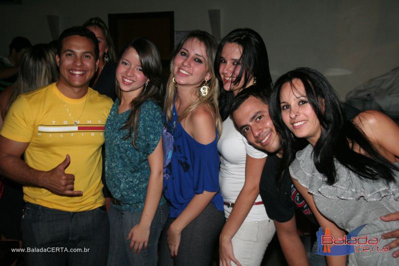 Balada: Fotos de Sexta na Plataforma do Choop na Cidade do Automovel - DF