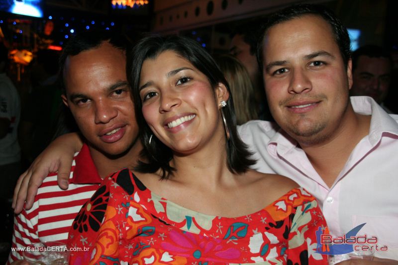 Balada: Fotos de Sexta na Plataforma do Choop na Cidade do Automovel - DF