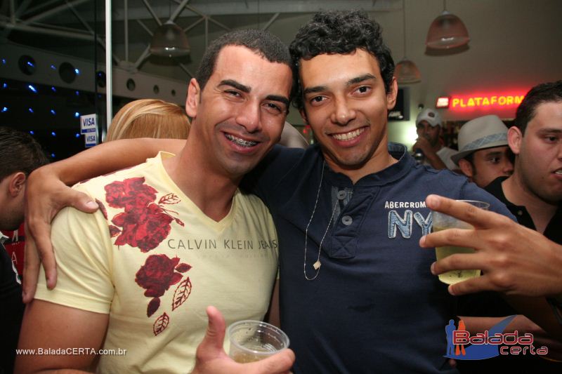 Balada: Fotos de Sexta na Plataforma do Choop na Cidade do Automovel - DF