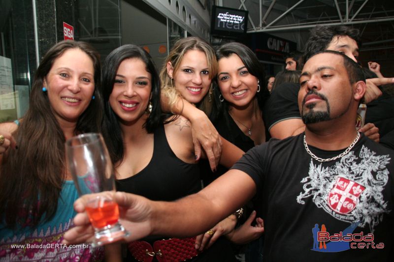 Balada: Fotos de Sexta na Plataforma do Choop na Cidade do Automovel - DF