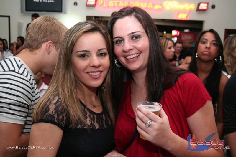 Balada: Fotos de Sexta na Plataforma do Choop na Cidade do Automovel - DF