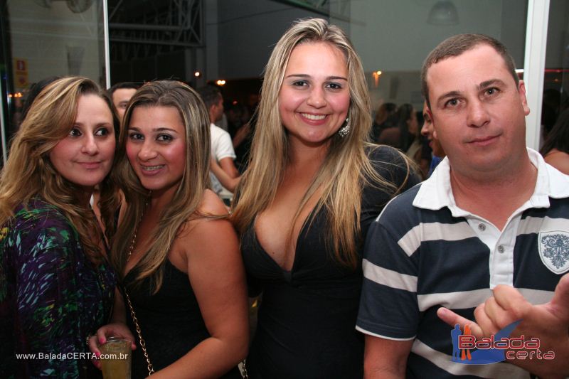 Balada: Fotos de Sexta na Plataforma do Choop na Cidade do Automovel - DF