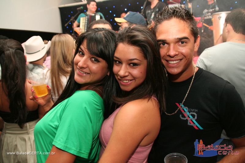 Balada: Fotos de Sexta na Plataforma do Choop na Cidade do Automovel - DF