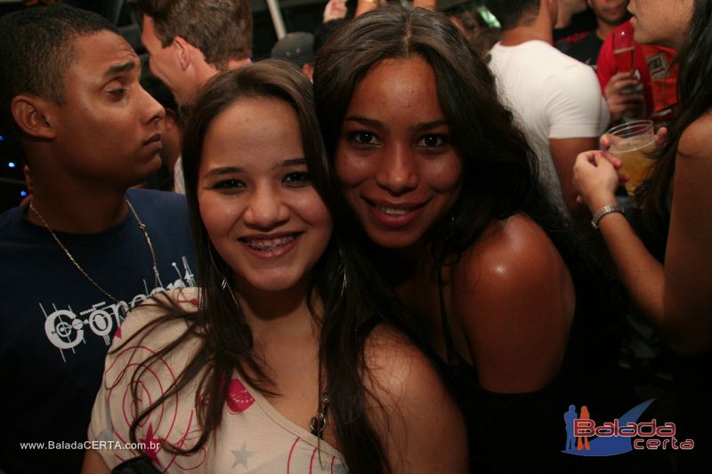 Balada: Fotos de Sexta na Plataforma do Choop na Cidade do Automovel - DF