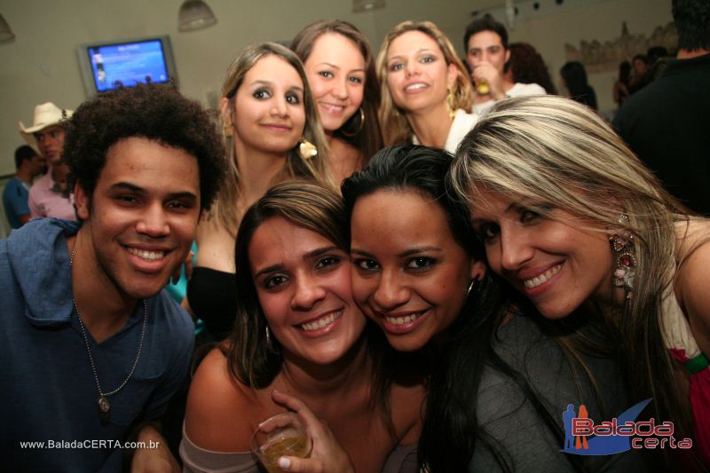 Balada: Fotos de Sexta na Plataforma do Choop na Cidade do Automovel - DF