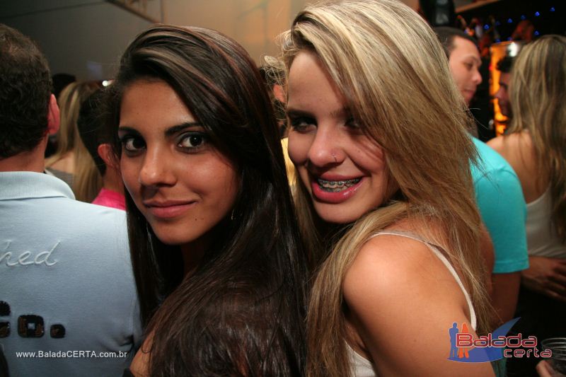 Balada: Fotos de Sexta na Plataforma do Choop na Cidade do Automovel - DF