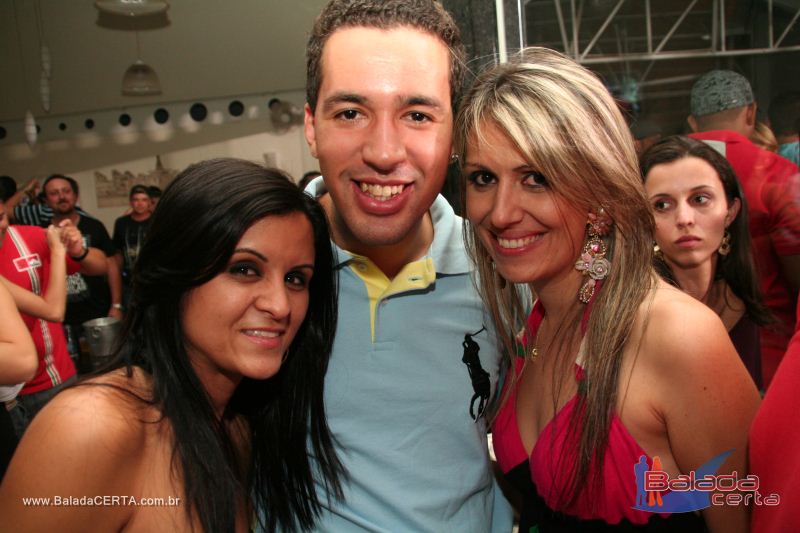 Balada: Fotos de Sexta na Plataforma do Choop na Cidade do Automovel - DF