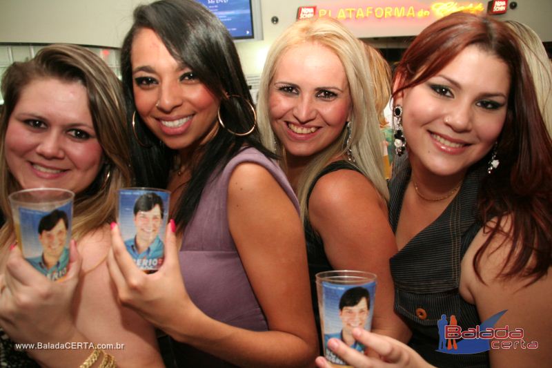 Balada: Fotos de Sexta na Plataforma do Choop na Cidade do Automovel - DF