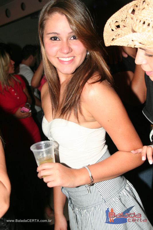 Balada: Fotos de Sexta na Plataforma do Choop na Cidade do Automovel - DF