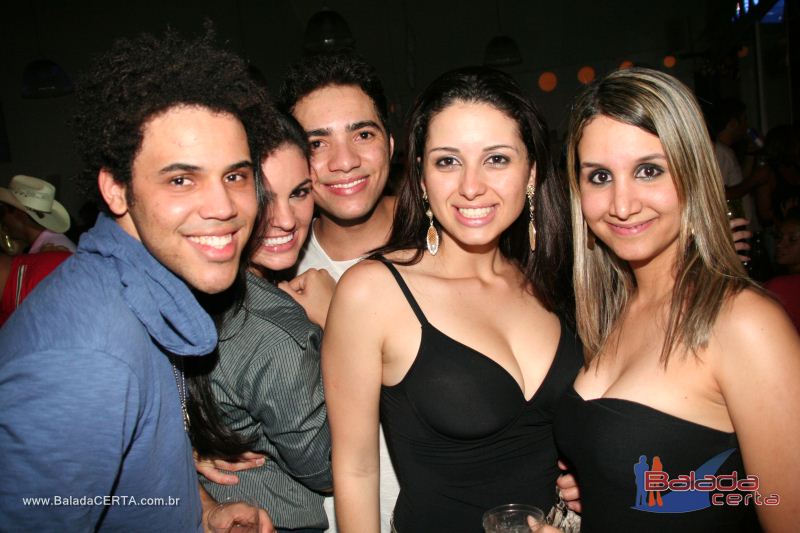 Balada: Fotos de Sexta na Plataforma do Choop na Cidade do Automovel - DF