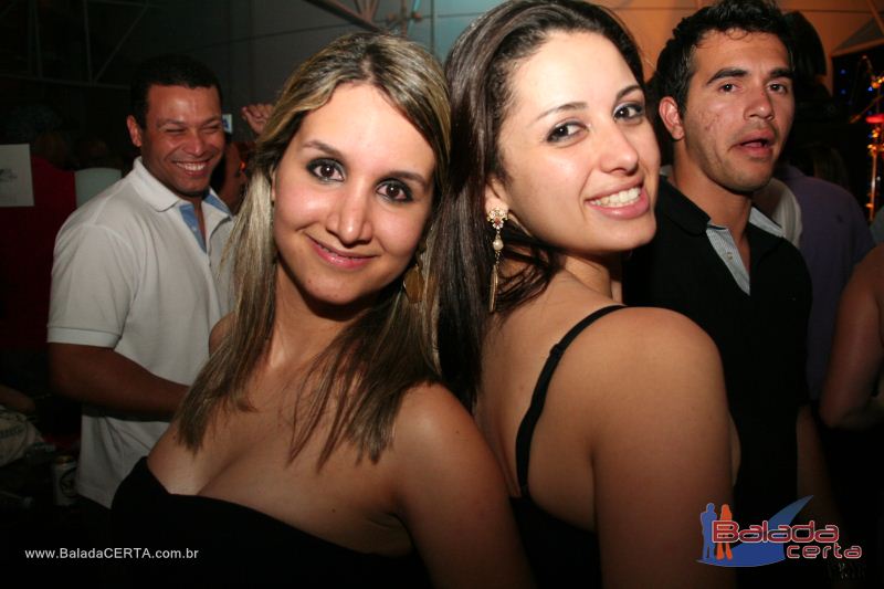 Balada: Fotos de Sexta na Plataforma do Choop na Cidade do Automovel - DF