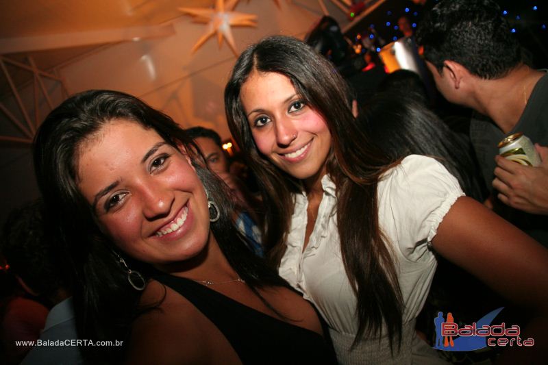 Balada: Fotos de Sexta na Plataforma do Choop na Cidade do Automovel - DF