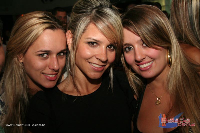 Balada: Fotos de Sexta na Plataforma do Choop na Cidade do Automovel - DF