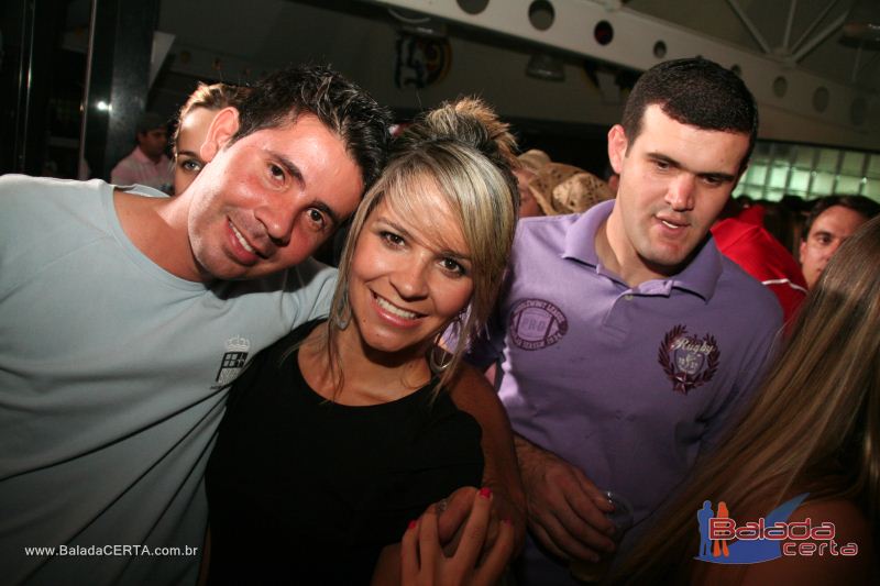 Balada: Fotos de Sexta na Plataforma do Choop na Cidade do Automovel - DF