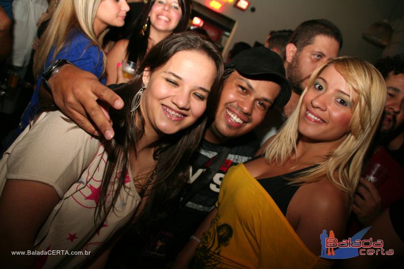 Balada: Fotos de Sexta na Plataforma do Choop na Cidade do Automovel - DF