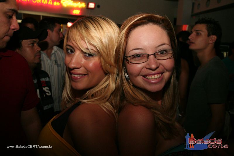 Balada: Fotos de Sexta na Plataforma do Choop na Cidade do Automovel - DF