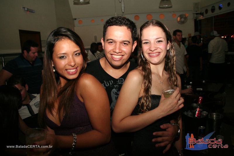 Balada: Fotos de Sexta na Plataforma do Choop na Cidade do Automovel - DF