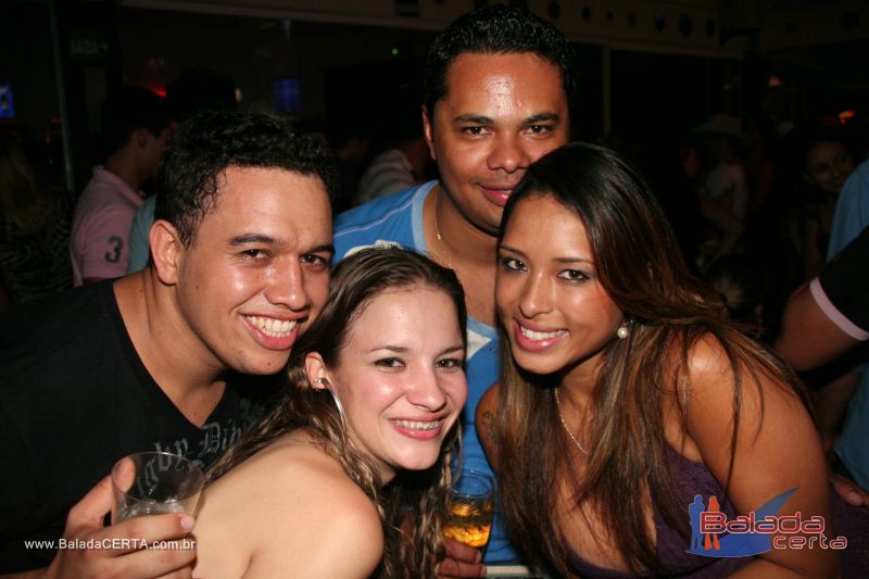 Balada: Fotos de Sexta na Plataforma do Choop na Cidade do Automovel - DF