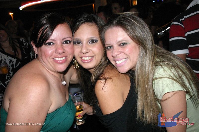 Balada: Fotos de Sexta na Plataforma do Choop na Cidade do Automovel - DF