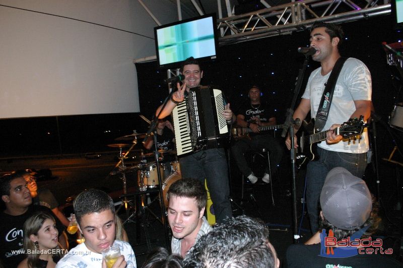 Balada: Fotos de Sexta na Plataforma do Choop na Cidade do Automovel - DF