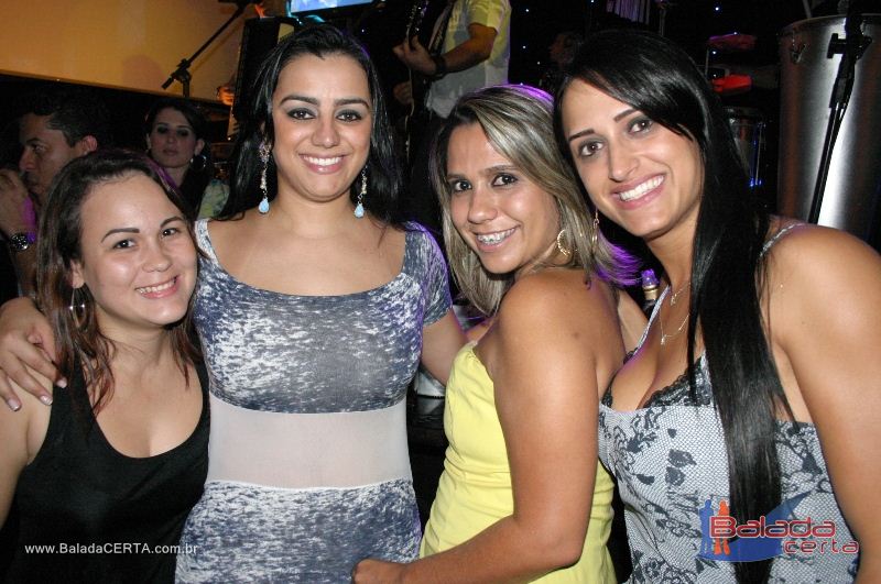 Balada: Fotos de Sexta na Plataforma do Choop na Cidade do Automovel - DF