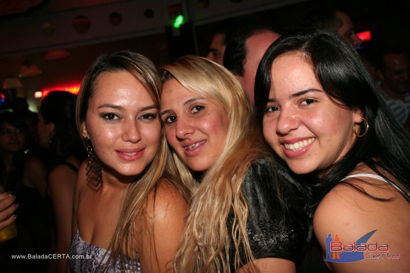 Balada: Fotos de Sexta na Plataforma do Choop na Cidade do Automovel - DF