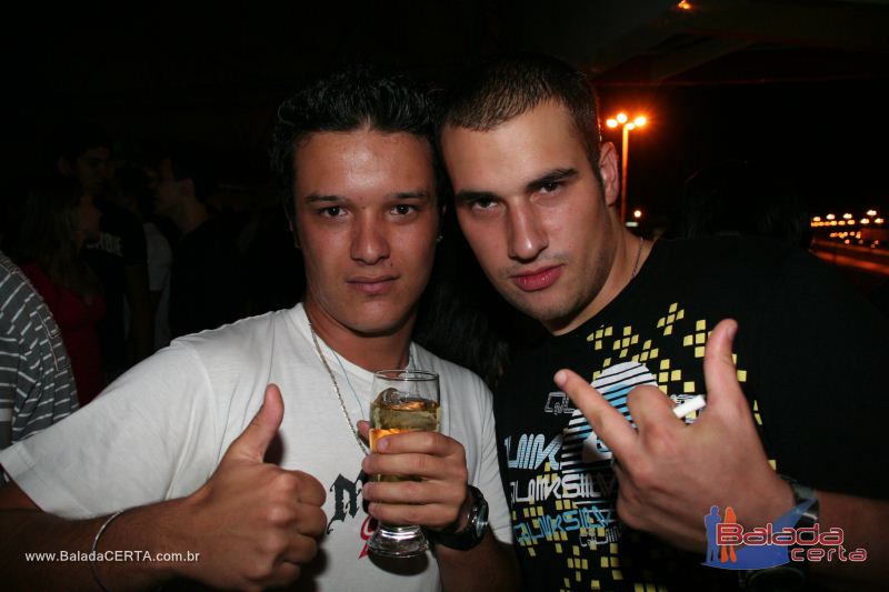 Balada: Fotos de Sexta na Plataforma do Choop na Cidade do Automovel - DF