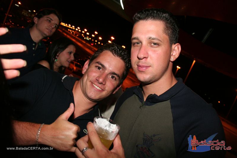 Balada: Fotos de Sexta na Plataforma do Choop na Cidade do Automovel - DF