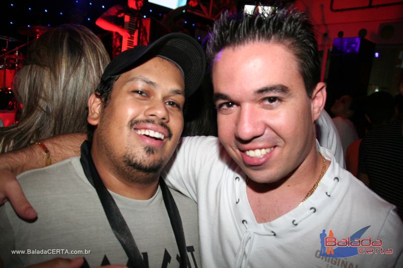 Balada: Fotos de Sexta na Plataforma do Choop na Cidade do Automovel - DF